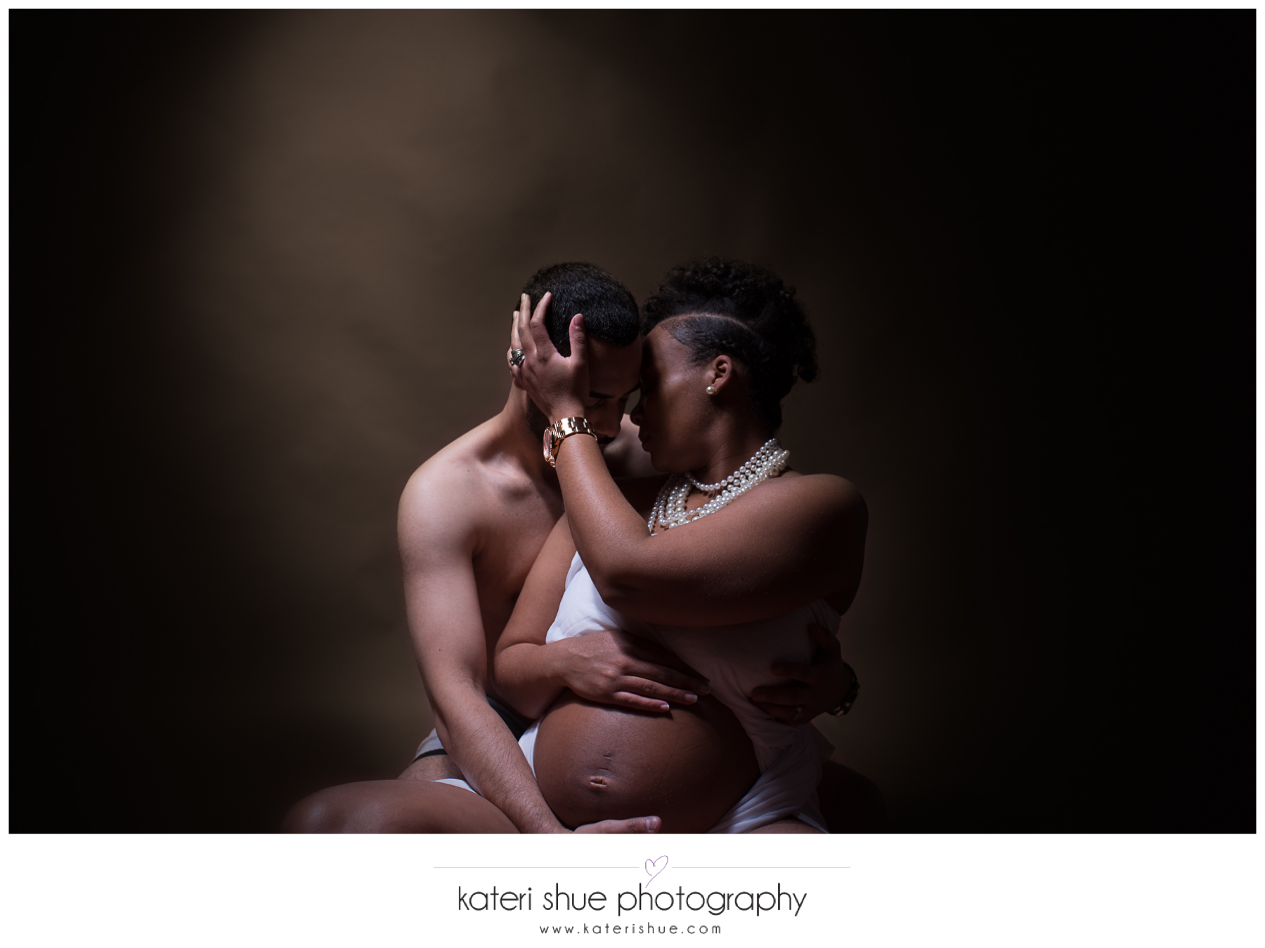 ashley-maternity-studio-photography-session-michigan-detroit