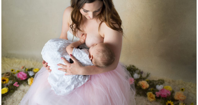 Amanda & Evie - Breastfeeding Session - Michigan Motherhood Photographer